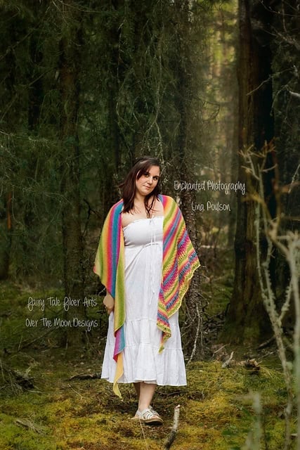 A woman in a white dress and a light summer shawl stands in a forest, gazing towards the camera, with text overlays about photography and design.