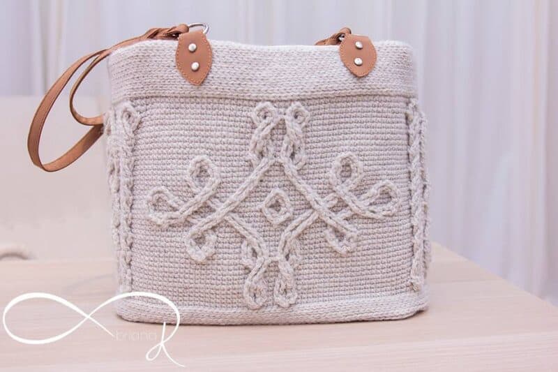Infinity Crochet Cable Handbag Pattern