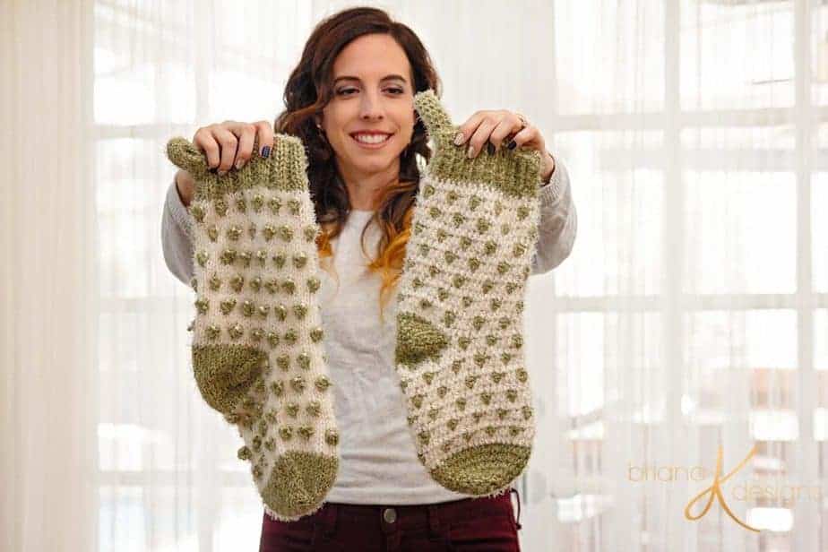 Padrão de crochê de meia de bolinhas por Briana K Designs