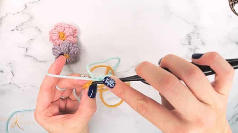How to Crochet the Puff Flower
