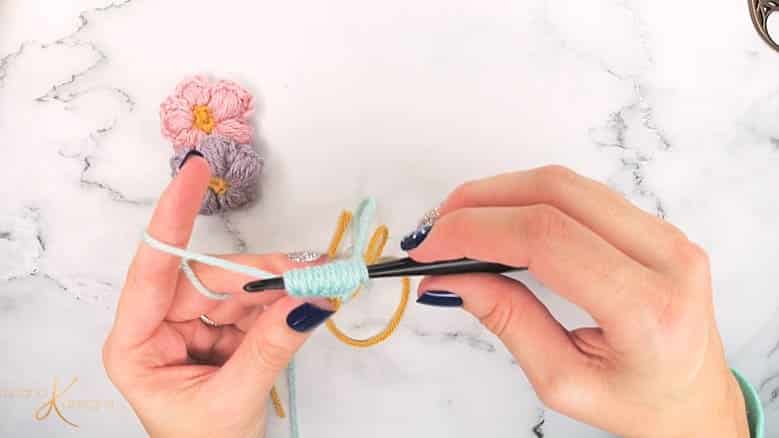 How to Crochet the Puff Flower