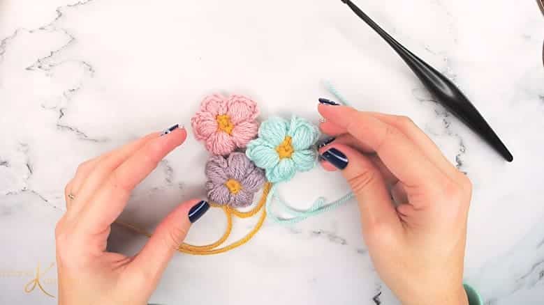 How to Crochet the Puff Flower