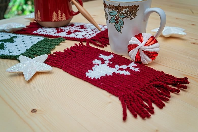 Holiday Mug Rug Crochet Pattern