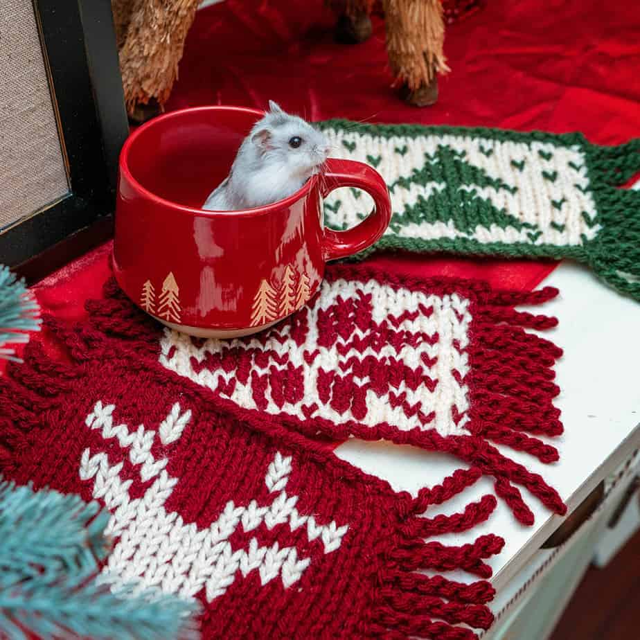 Holiday Mug Rugs Free Knit Pattern