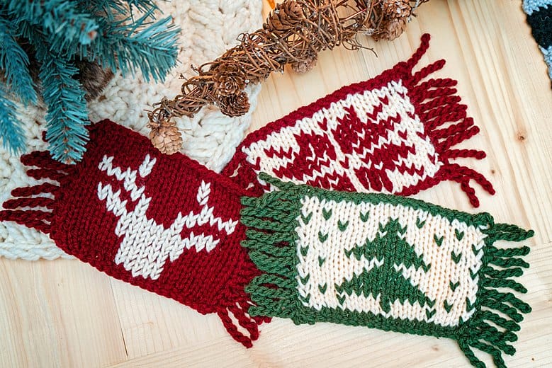 Holiday Mug Rug Knit