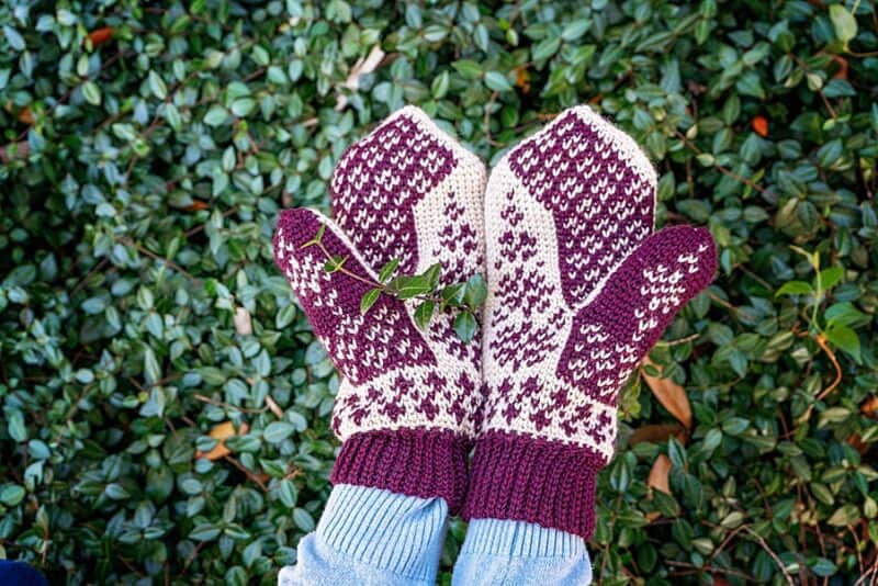 Deer Fair Isle Mitten Pattern