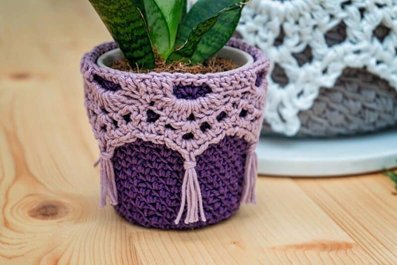 Lace Top Crochet Basket Pattern