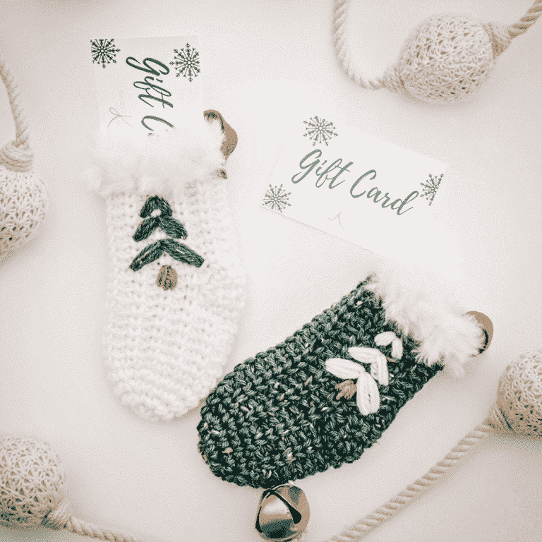 Crochet DIY Gift Card Holder + Stocking For Christmas