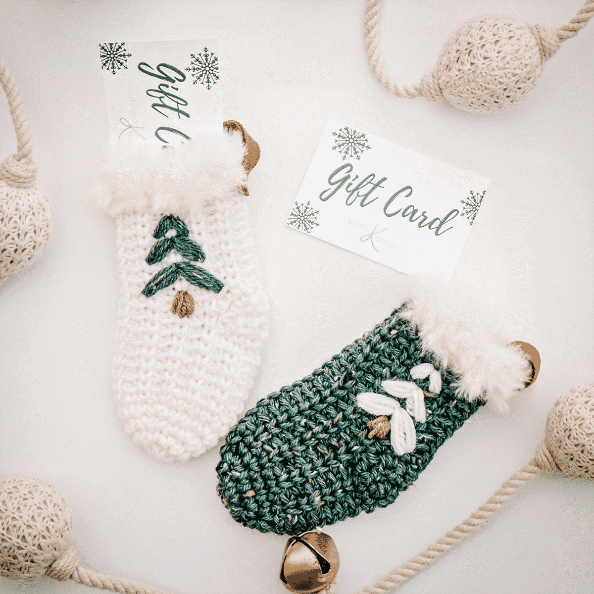 Crochet DIY Gift Card Holder + Stocking For Christmas