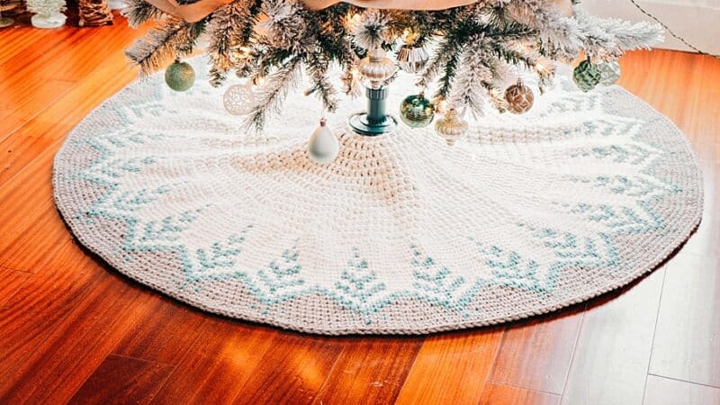 Crochet Christmas Tree Skirt