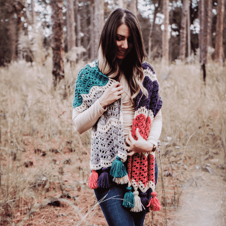 Easy and Quick Wander Crochet Shawl – Free Pattern