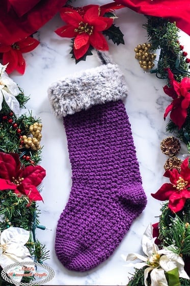 faux fur crochet Christmas stockings pattern